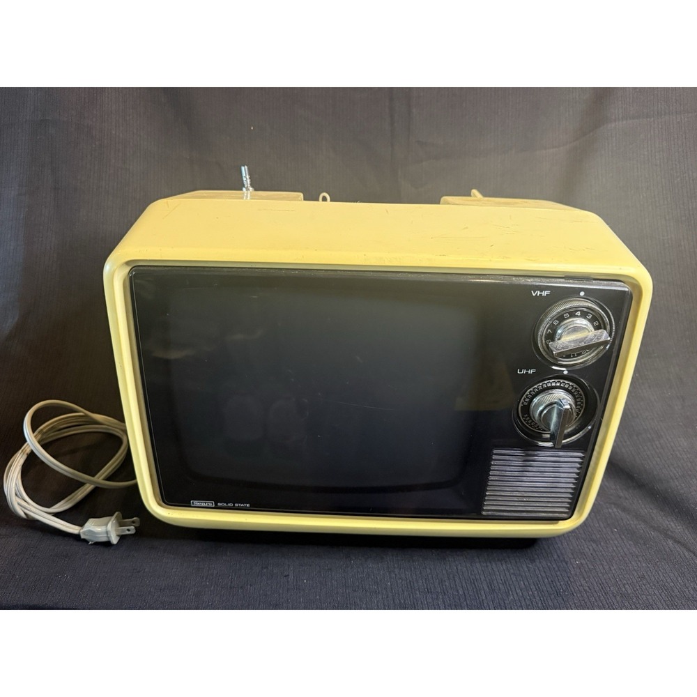 Vintage 1977 Sears Solid State Portable 9" CRT TV Television 562.50262700